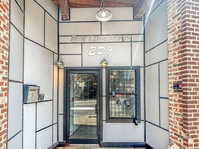 204 Walker St SW in Atlanta, GA - Building Photo - Building Photo