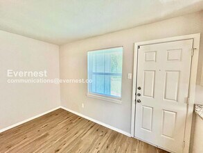 6315 Silvery Moon Dr in Dallas, TX - Building Photo - Building Photo