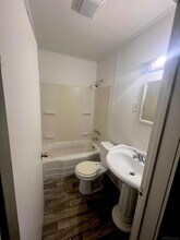 3522 Whitney Ave in Flint, MI - Building Photo - Building Photo