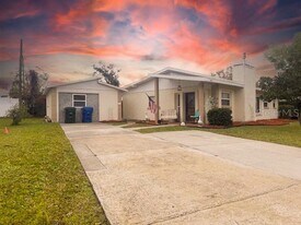 14472 Valentine Dr in Largo, FL - Building Photo