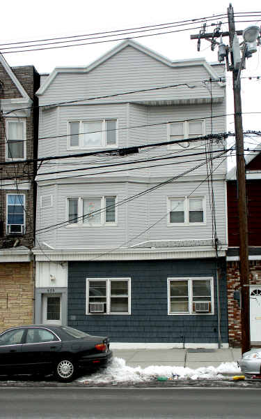 575 Kennedy Blvd in Bayonne, NJ - Building Photo - Building Photo