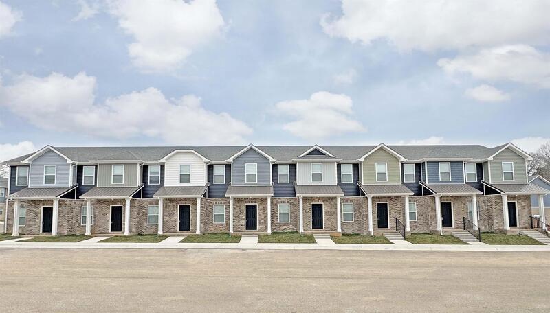 1115-D5 Hillwood Dr in Clarksville, TN - Building Photo