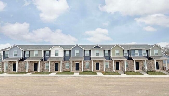 property at 1115-H5 Hillwood Dr