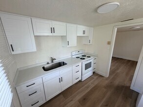 481 S Tremont St in Tremonton, UT - Building Photo - Building Photo