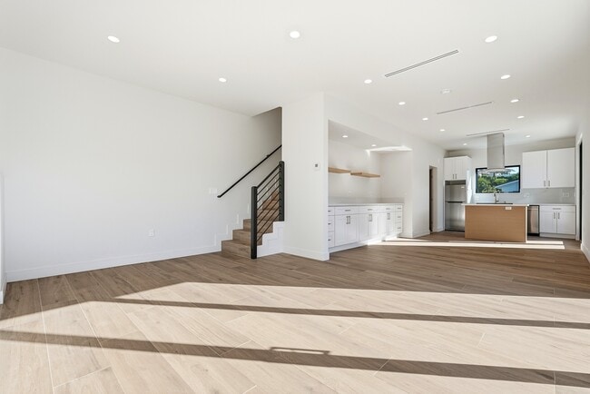 1223 3/4 North Avenue 45 in Los Angeles, CA - Building Photo - Building Photo