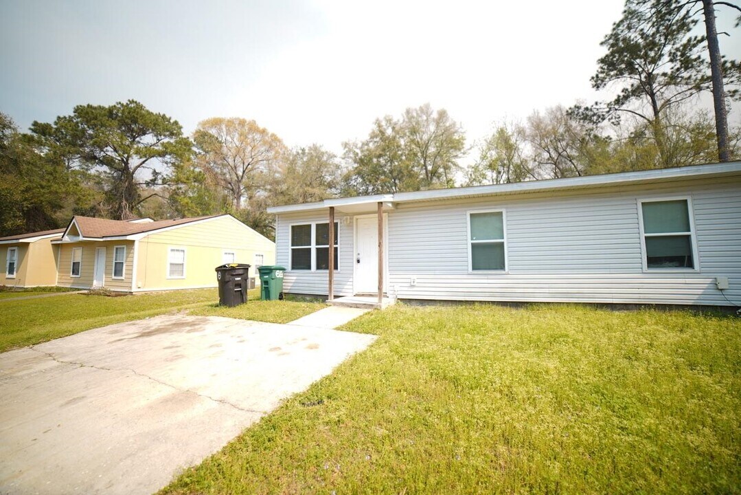 6311 S Placid Pl in Tallahassee, FL - Building Photo