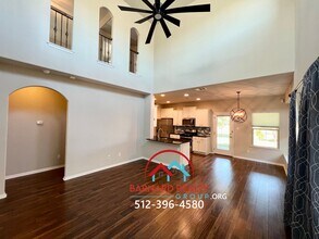 105 Fort Griffin Dr in San Marcos, TX - Building Photo - Building Photo