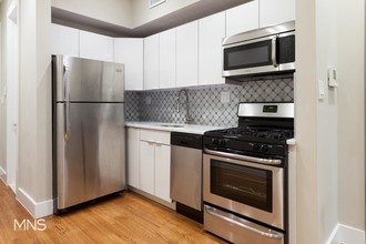 85 Eagle St-Unit -3-R in Brooklyn, NY - Foto de edificio - Building Photo