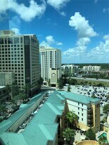 9055 SW 73rd Ct, Unit 1008 in Miami, FL - Building Photo