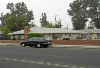 3557 N Wishon Ave in Fresno, CA - Building Photo - Building Photo