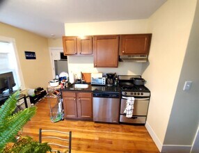 7 Blake St in Cambridge, MA - Building Photo - Building Photo