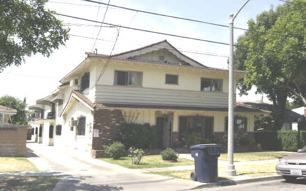 1429 S 2nd St in Alhambra, CA - Foto de edificio