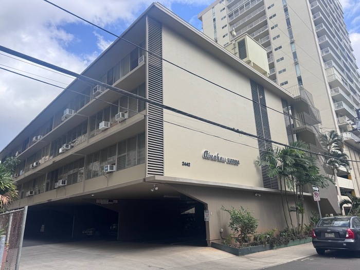 2442 Tusitala St in Honolulu, HI - Building Photo