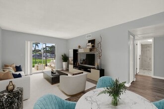 Palm Ridge Apartments in Lake Worth, FL - Foto de edificio - Building Photo