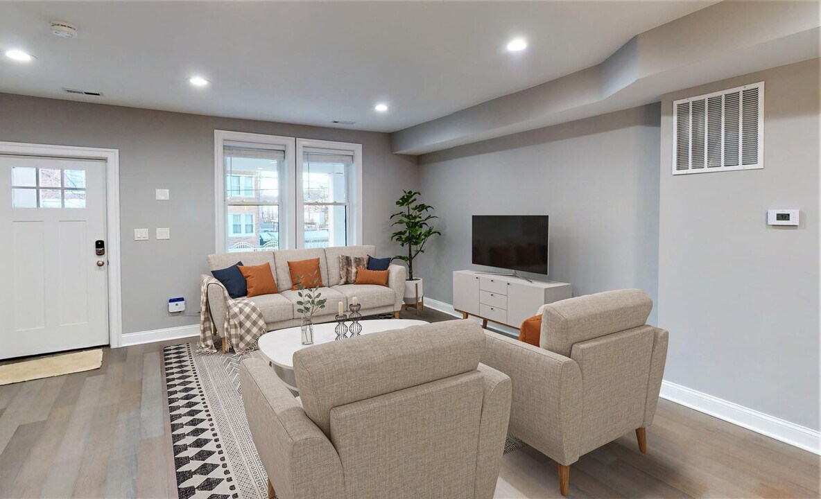 Elegant Petworth townhouse near Rock Creek in Washington, DC - Building Photo