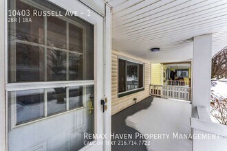 10403 Russell Ave in Garfield Heights, OH - Foto de edificio - Building Photo