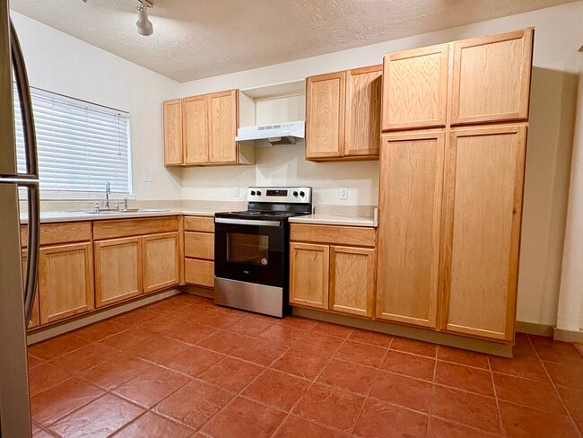 502 Los Arboles Ave NW in Albuquerque, NM - Building Photo - Building Photo