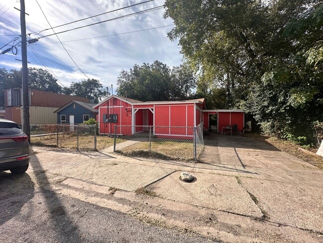 property at 604 Ave I Ave