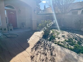 3242 Poplar St in Rosamond, CA - Building Photo - Building Photo