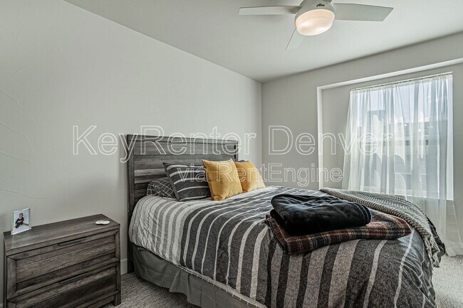 1826 Irving St in Denver, CO - Building Photo - Building Photo