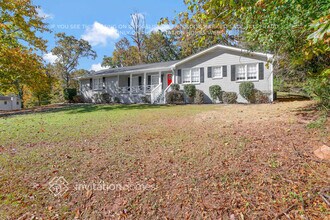 2865 Castle Dr SW in Lawrenceville, GA - Foto de edificio - Building Photo