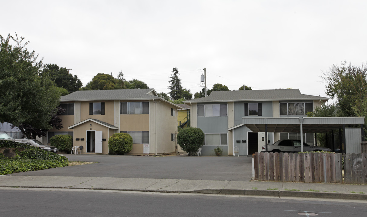 23-29 Alabama St in Vallejo, CA - Foto de edificio