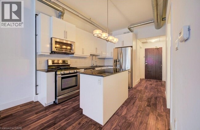 property at 15 Devitt Ave S