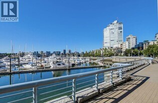 193 Aquarius Mews in Vancouver, BC - Building Photo