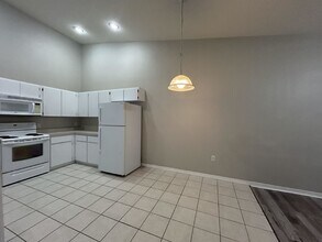 37228 Grassy Hill Ln in Dade City, FL - Building Photo - Building Photo
