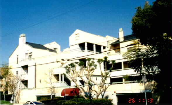 Summit Apartments in North Hollywood, CA - Building Photo - Building Photo