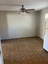 705 Guadalimar St in Lockhart, TX - Building Photo - Building Photo