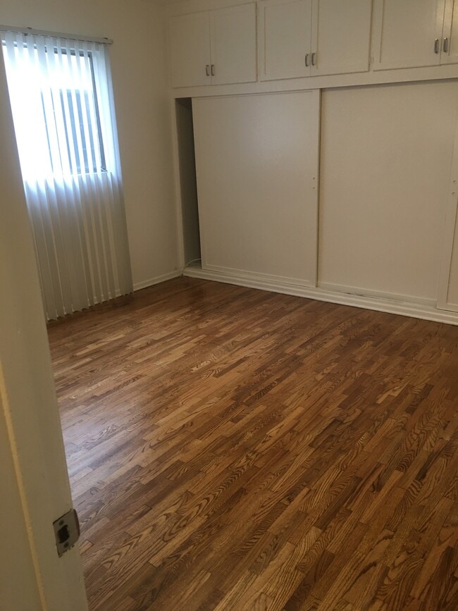 1324 14th St, Unit 10 in Santa Monica, CA - Foto de edificio - Building Photo