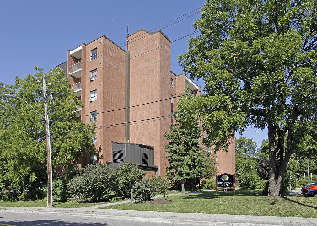 Maplewood Place in Richmond Hill, ON - Building Photo