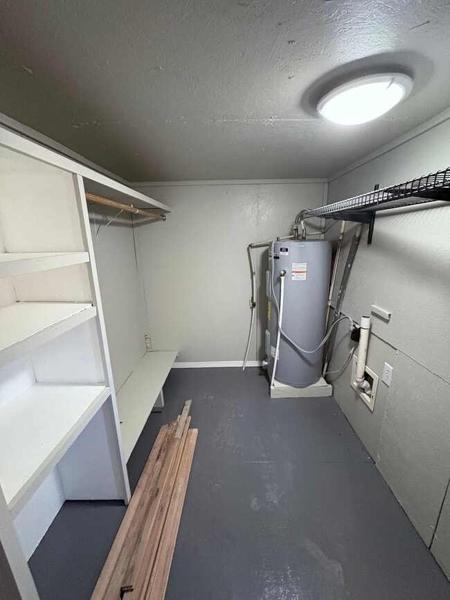 1730 S Hudson Dr in Enid, OK - Building Photo - Building Photo