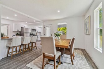 908 E Cayuga St in Tampa, FL - Building Photo - Building Photo
