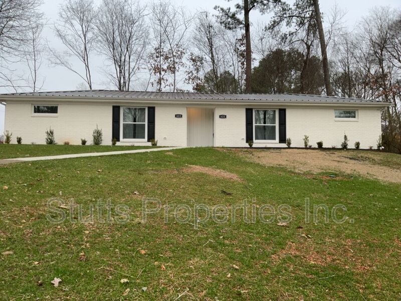 625 Rivermont Rd in Florence, AL - Building Photo