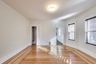 183 Powder House Blvd in Somerville, MA - Building Photo - Building Photo