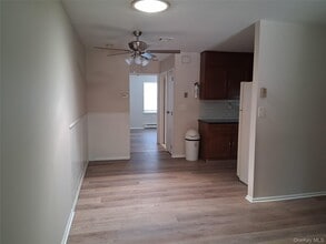 168 Ventry Ct in Ridge, NY - Building Photo - Building Photo
