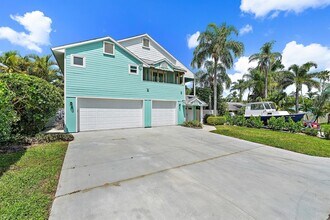 3463 Canal Ct in Jupiter, FL - Building Photo - Building Photo