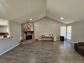 16715 Rockbend in Houston, TX - Building Photo - Building Photo