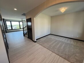 2652 Century Pine Ln NE in Rochester, MN - Foto de edificio - Building Photo