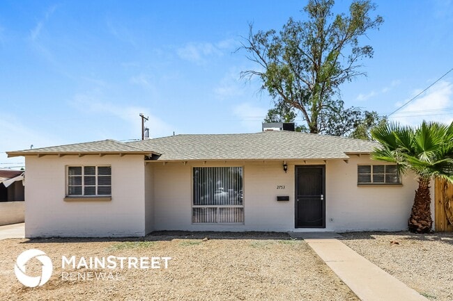 property at 2753 W Lawrence Ln