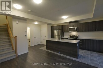 10 Liben Wy in Toronto, ON - Building Photo - Building Photo