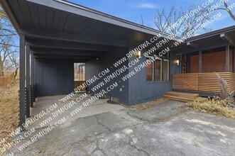 3135 SW 23rd St in Des Moines, IA - Building Photo - Building Photo