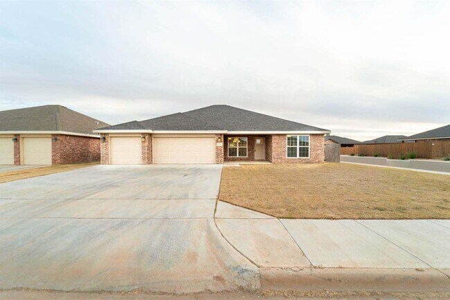 5213 Marshall St in Lubbock, TX - Building Photo - Building Photo