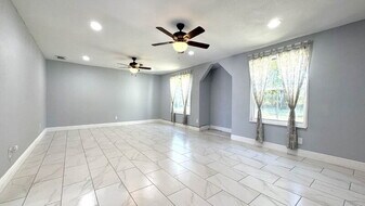 1022 Lewis Dr in Daytona Beach, FL - Building Photo