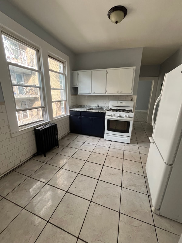 property at 142 Dayton Pl