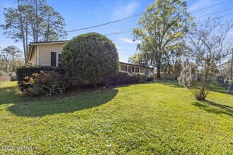 7634 Hammond Blvd in Jacksonville, FL - Building Photo - Building Photo