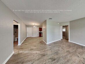 4504 S Clark Ave in Tampa, FL - Building Photo - Building Photo