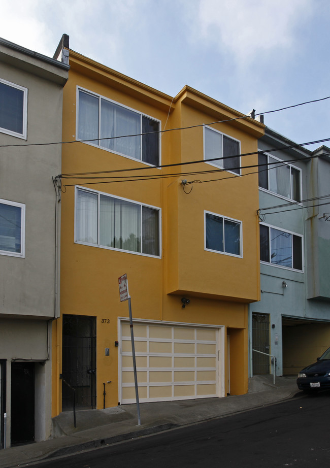 373 Peoria St in Daly City, CA - Building Photo - Building Photo